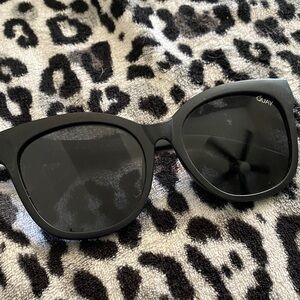 Big Cute Quay Australia Black Cat-Eye Sunglasses